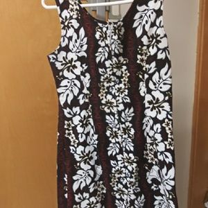 Vintage sleeveless Hawaiian Print dress